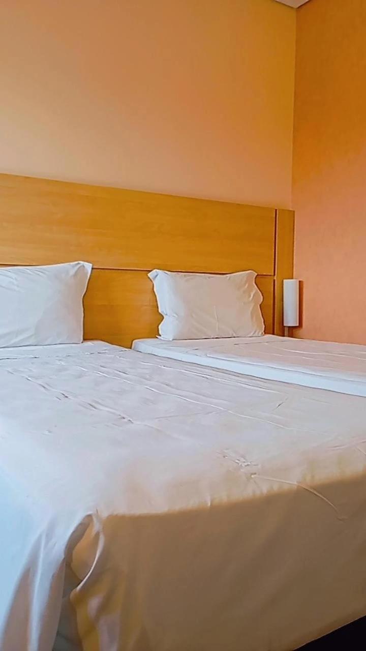 Ibis Canoas Shopping Exterior foto